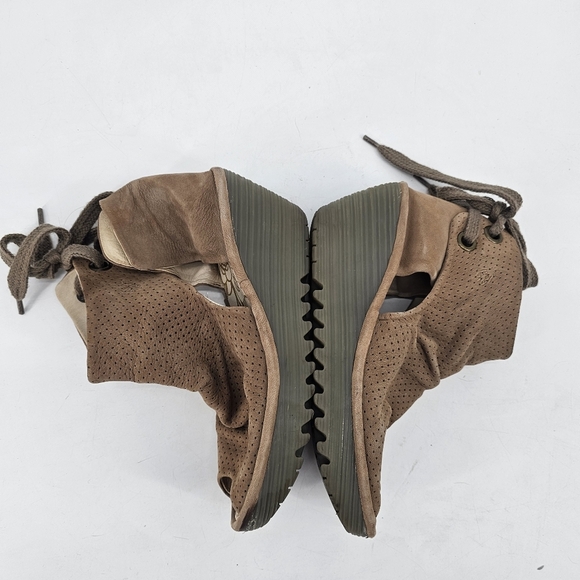 Fly London Tan Peep Toe Wedge Booties Perforated Leather Taupe Womens EU 37 - Picture 6 of 8